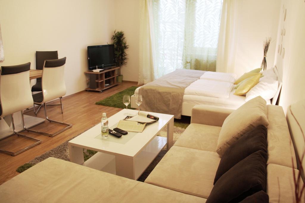 Apartment Quellenstrasse Wina Bagian luar foto